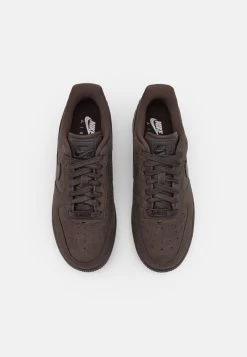 Nike Sportswear Nike Air Force 1 Premium - Sneakers Laag - Velvet Brown -Schoenenwinkel 10ecd9271b9940299bfd18a614397aba