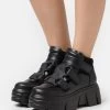 Steve Madden Trimmers - Sneakers Hoog - Black -Schoenenwinkel 1130d9d36dbb4ea0b0fde4caefce75f6