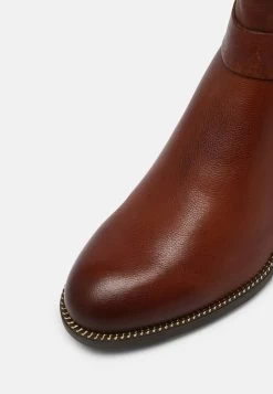 Tamaris Korte Laarzen - Maroon -Schoenenwinkel 1af3e01522aa47678a725f6d1b110554