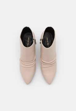 Anna Field Korte Laarzen - Beige -Schoenenwinkel 24d56426afbf4c7aab266a44ce48f8cc