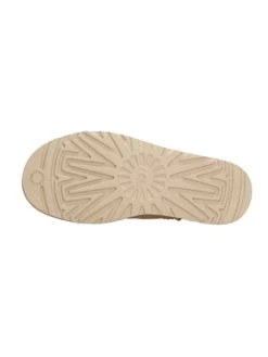 Ugg Classic Ultra Mini - Korte Laarzen - Sand 11 Ugg Classic Ultra Mini - Korte Laarzen - Sand -Schoenenwinkel 26428b7a09b1479f9dd82fc4f194c202