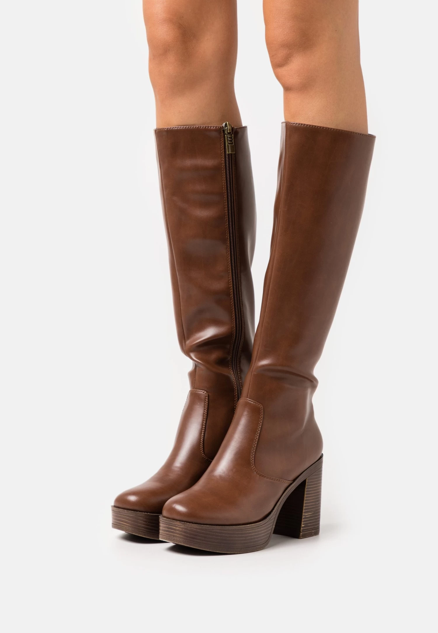 MTNG New- Plateaulaarzen - Moka 3 MTNG New- Plateaulaarzen - Moka