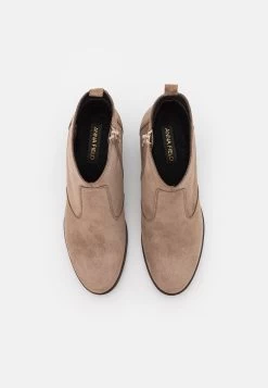 Leather - Cowboy-/Bikerlaarsjes - Taupe 13 Leather - Cowboy-/Bikerlaarsjes - Taupe -Schoenenwinkel 31439f38e4674f7495916fa4d253a286