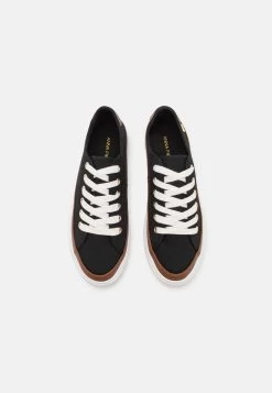 Wide Fit - Sneakers Laag - Black -Schoenenwinkel 4725343bfb794d36bfc05eb186bdd6ea