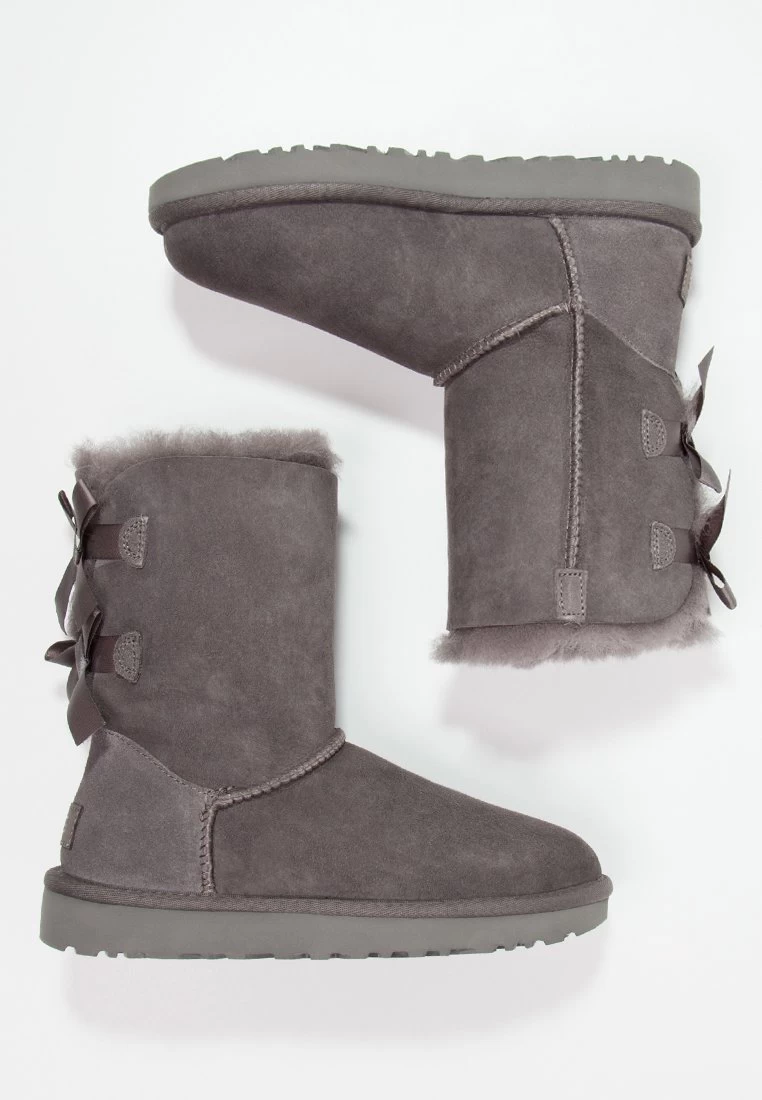 Ugg Bailey Bow - Korte Laarzen - Grey 5 Ugg Bailey Bow - Korte Laarzen - Grey - Afbeelding 3