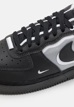 Nike Sportswear Air Force 1 React Unisex - Sneakers Laag - Black/White 13 Nike Sportswear Air Force 1 React Unisex - Sneakers Laag - Black/White -Schoenenwinkel 7356142fe849470fa82c379808d21502