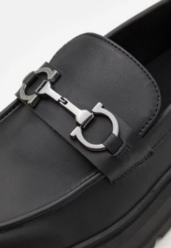 YOURTURN Unisex - Instappers - Black 13 YOURTURN Unisex - Instappers - Black -Schoenenwinkel 863a68153dfe4fbaa33074f1010dbae6