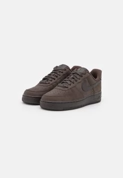 Nike Sportswear Nike Air Force 1 Premium - Sneakers Laag - Velvet Brown -Schoenenwinkel 8df0e2667dbb4ac4ac2e18619d1a22ec