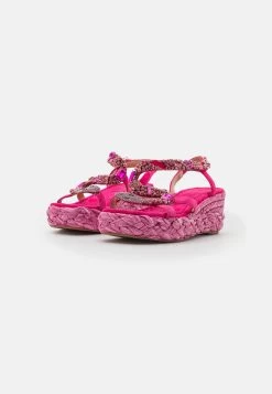 Alma En Pena Sandalen Met Sleehak - Fuxia -Schoenenwinkel 8df6a45e4458471c86154aa5260400b8