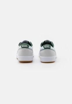 Vans Lowland Unisex - Sneakers Laag - Court Green/White 10 Vans Lowland Unisex - Sneakers Laag - Court Green/White -Schoenenwinkel eeaa8bd981d24f99a96506158631bdf2
