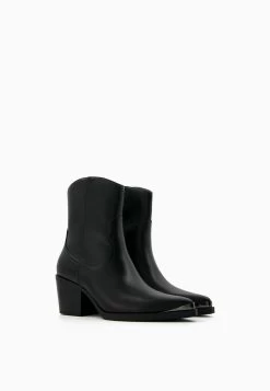 BERSHKA Heeled With Metallic Toe - Cowboy-/Bikerlaarsjes - Black 11 BERSHKA Heeled With Metallic Toe - Cowboy-/Bikerlaarsjes - Black -Schoenenwinkel f909505150cb4c1ea69c2cc653f76116